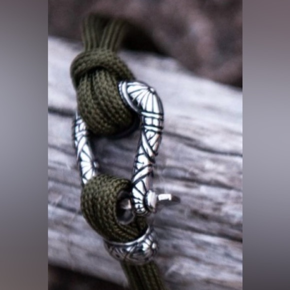 Ship Rope U Clasp Bracelet - Picture 3 of 4